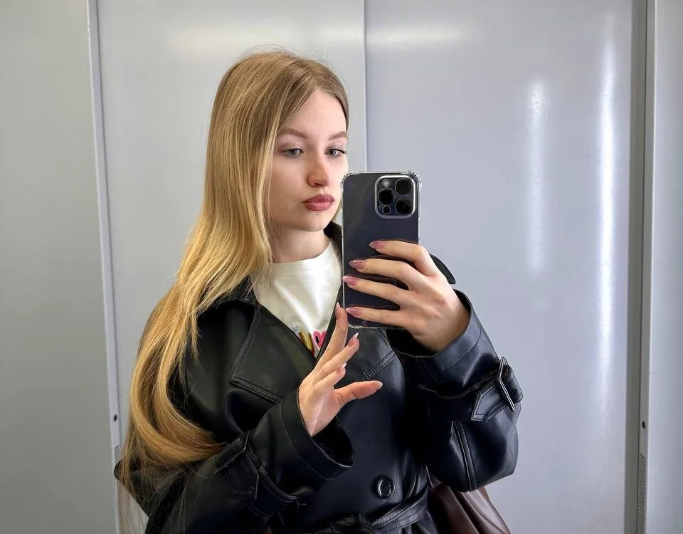 IsabellaTorrance's Offline XXX Chat