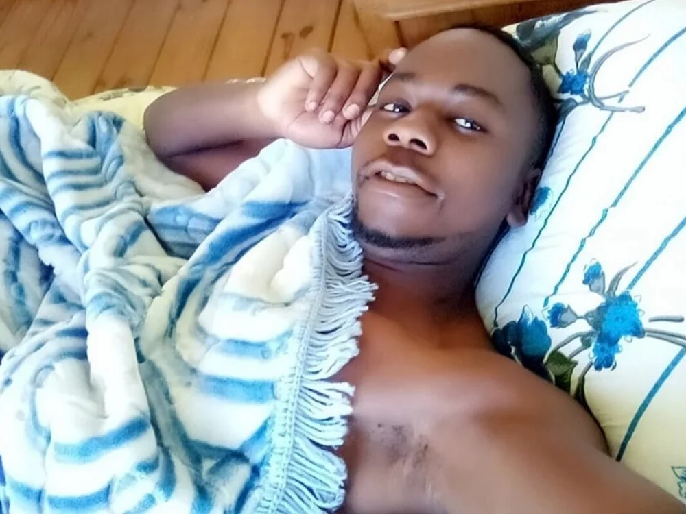 SnashGMandingo offline chatrum