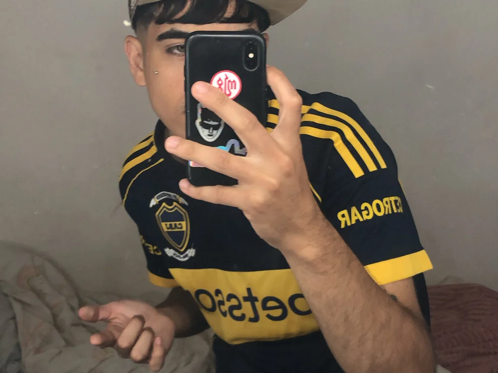 Ianianian1 Offline XXX-chat