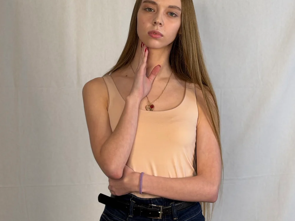 HermaFrainのライブXXXチャット