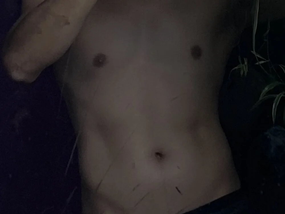 Lust_guy27's Offline XXX Chat