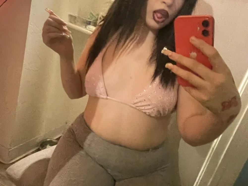 Shortymaa's most recent online preview