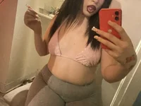 Shortymaa's Offline Chat Room