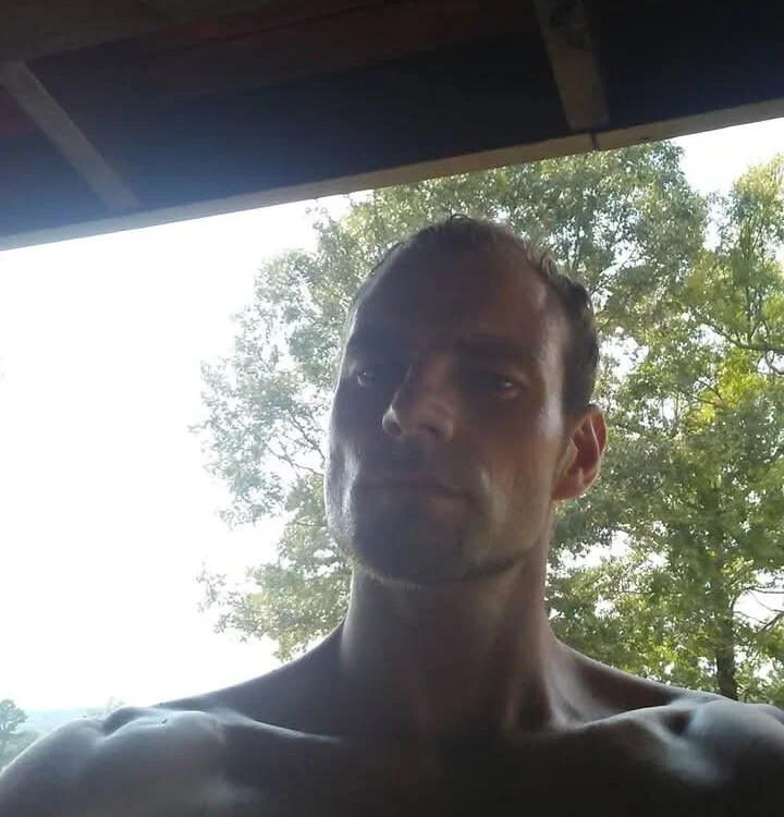 Dang69833's Offline XXX Chat