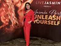 Chat XXX en directo de Jesss_Leone