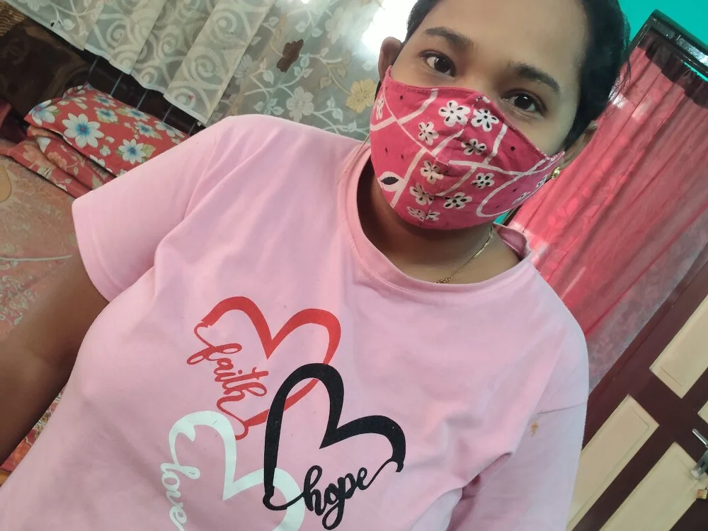 Naughtycouple-2 離線 XXX 聊天