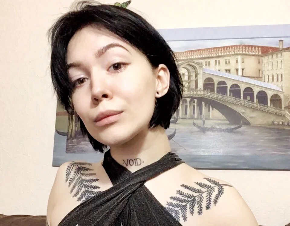 KiraVirgin's Offline XXX Chat