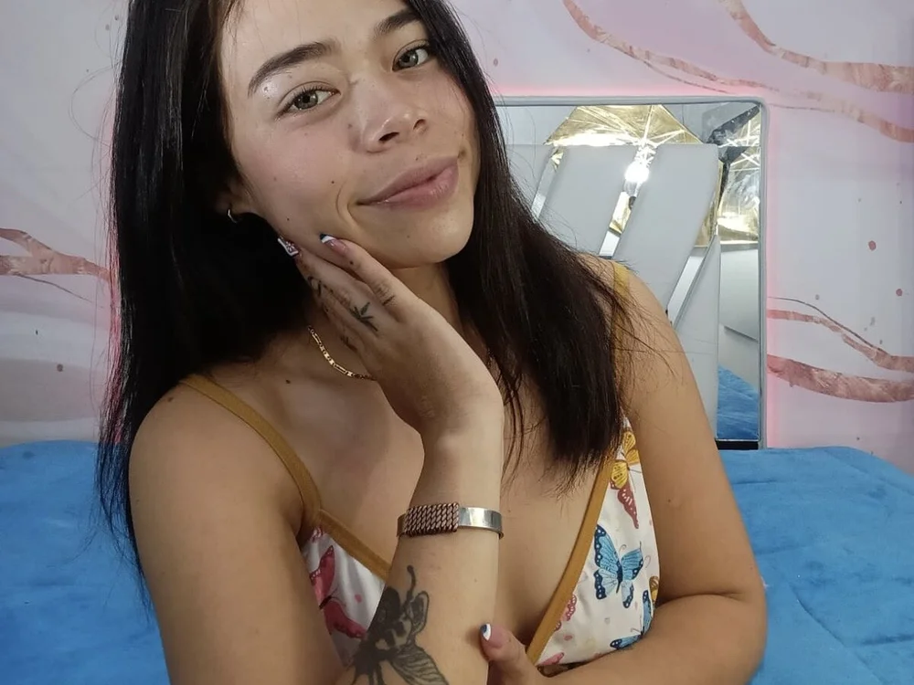 Alana_vega7's Offline XXX Chat