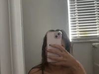 HollieDiamond1's Offline XXX Chat