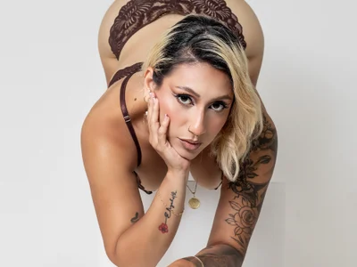 Emily_robertss - Stripchat Glamour Lovense Best Girl 