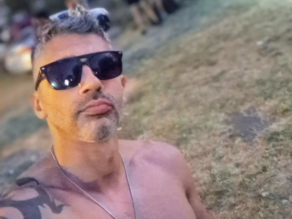 Angelus862002 Offline XXX Chat