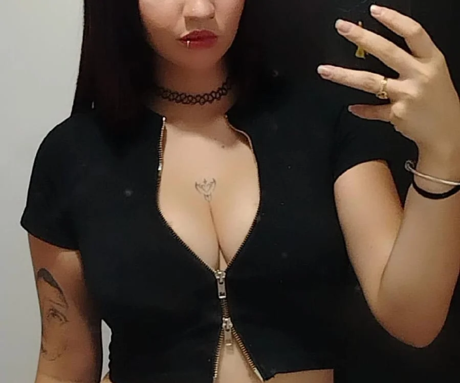 CherryANDRashel's Offline XXX Chat