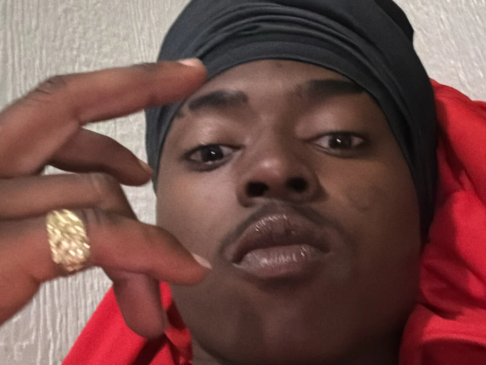 userdisableddd's Offline XXX Chat