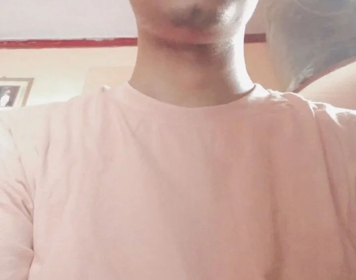 Naive_boy Offline XXX-chat