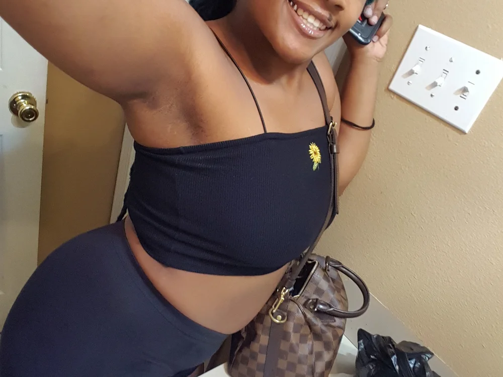 juicymaam's Offline Chat Room