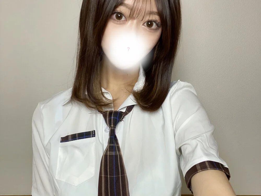 دردشة Yuna-ch الجنسية دون اتصال