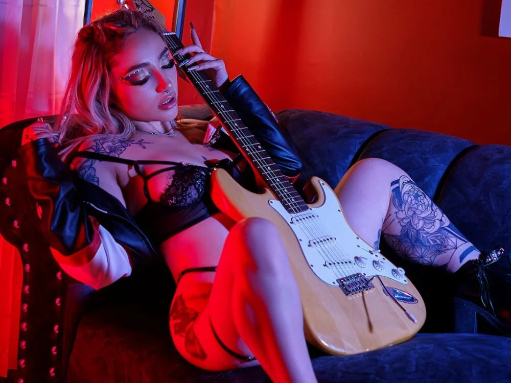 IM_MAYA Offline XXX Chat