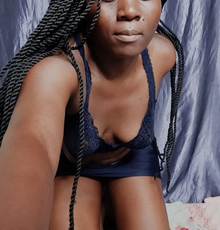 Blackdoll254's Offline XXX Chat
