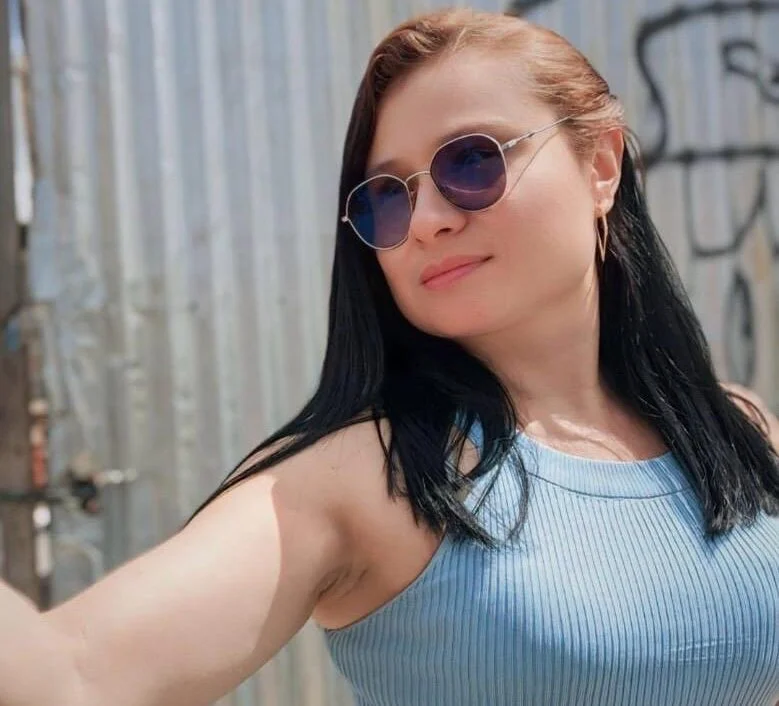 Chat XXX offline de Lya-Rose