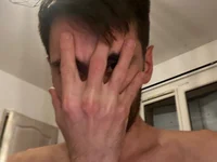Youngfrenchdick2's webcam live show