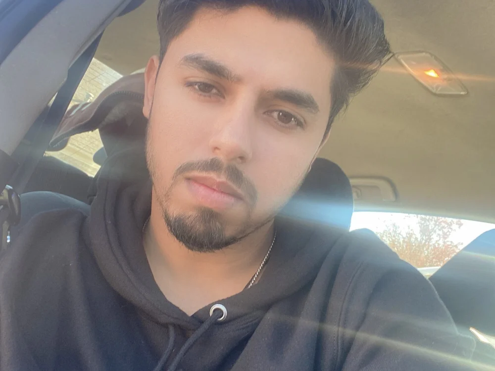 romeo698910's Offline XXX Chat