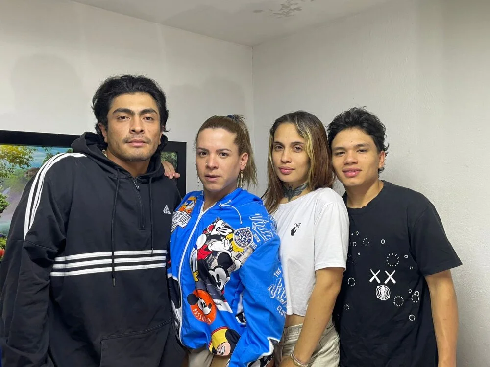 NewAwesomSxPrty: офлайн-секс-чат