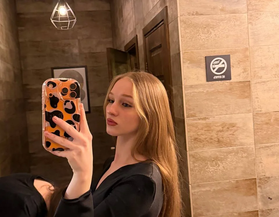 Anika_Socutehe Obrolan XXX Offline