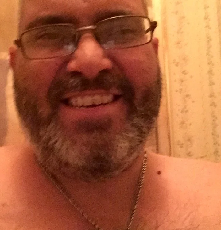 hearseguy77 Adlı Modelin Çevrimdışı XXX Sohbeti