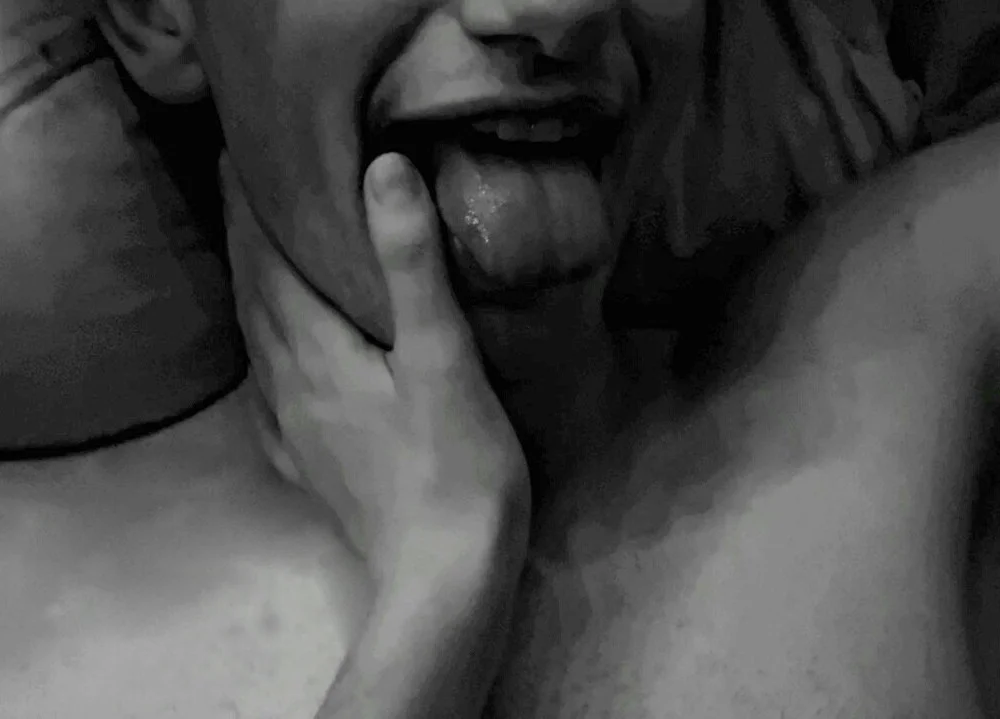 Vi_onLi offline XXX-chat