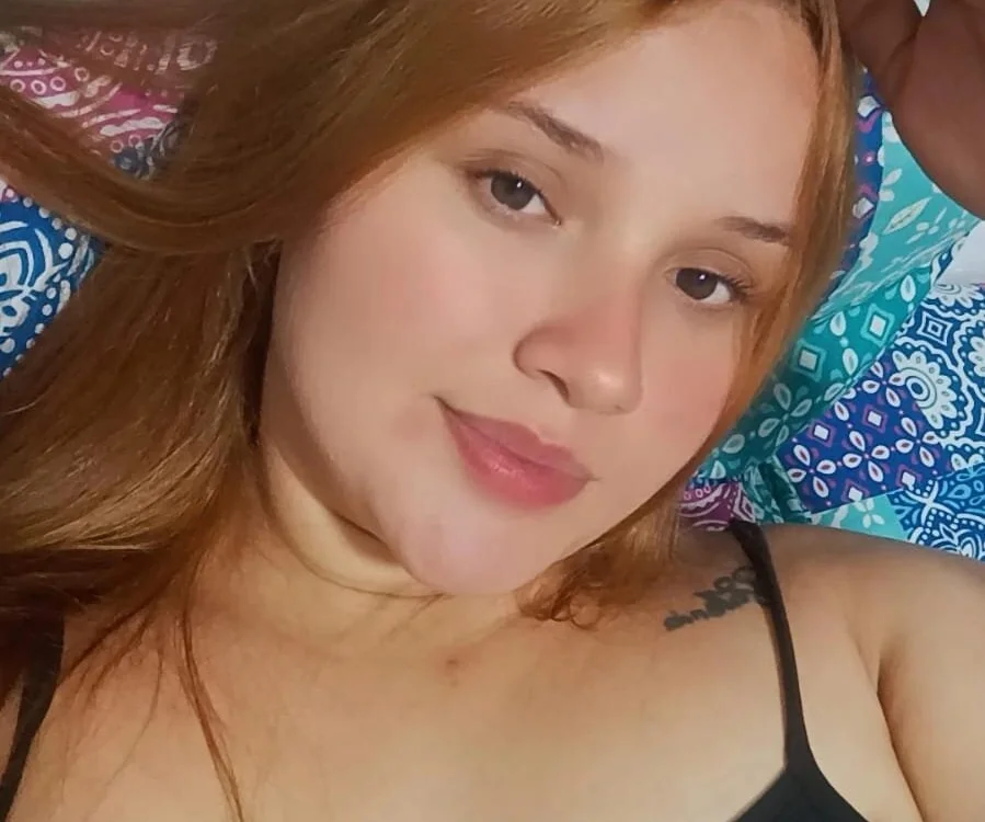 _sophia_sweet20's Offline XXX Chat