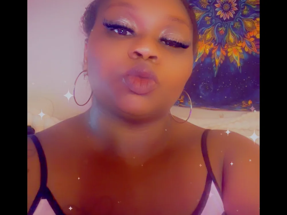 ThickHoneyX's Offline XXX Chat