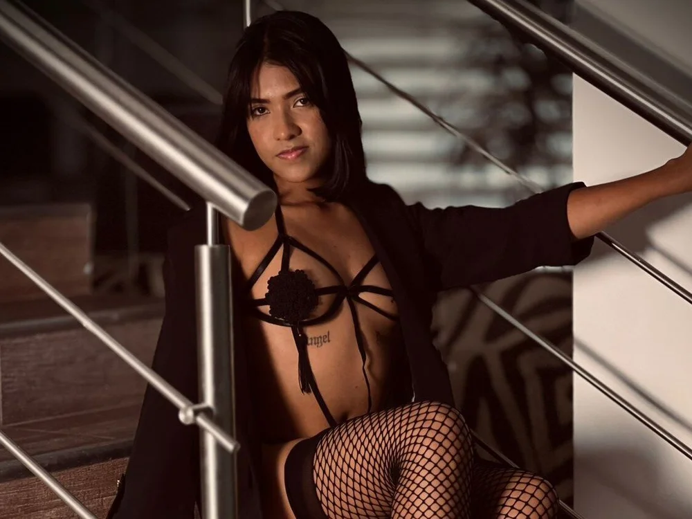 Anastasia_leeh cam model