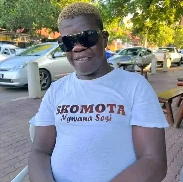 UrBenTen Chat XXX offline