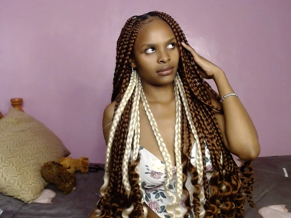 LuchitaHottie's Offline XXX Chat