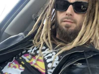 Model Yourtrippyhippy