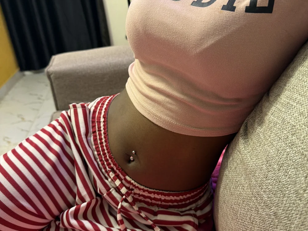 pretty_adriana's most recent online preview