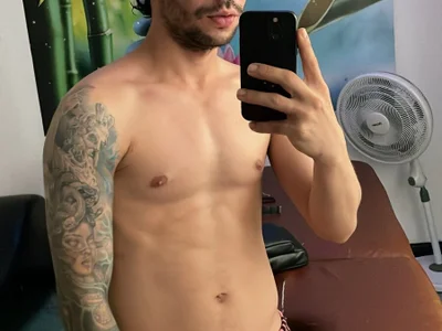 ricardo_big_cock profile