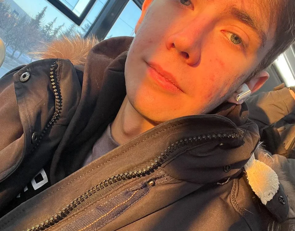 Harvey_fosterのオフラインXXXチャット