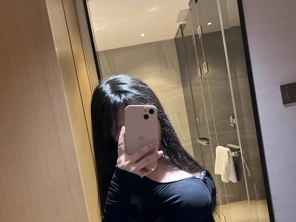 Mandy_999's Offline XXX Chat