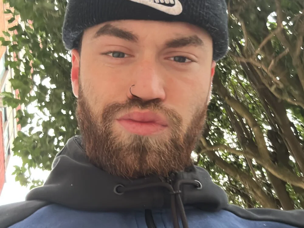 kikxoto: офлайн-секс-чат