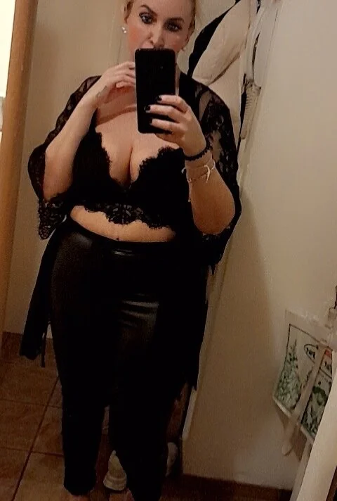 Danijela123 Offline XXX-Chat