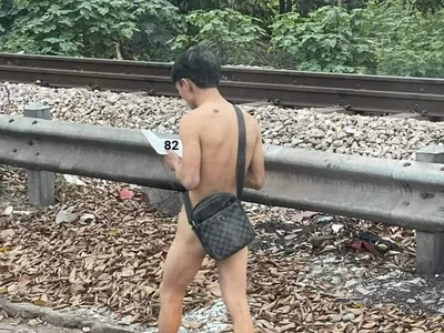 Cam boy WarningEmerald