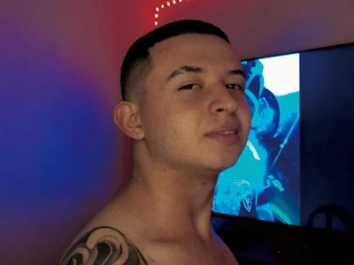 Deiby78 Male Medium Online Cam Strip