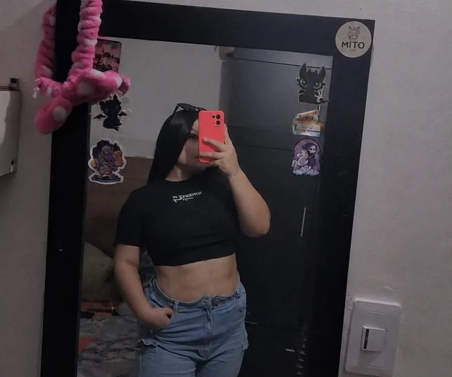miaa_monroyy Chat XXX Ngoại tuyến