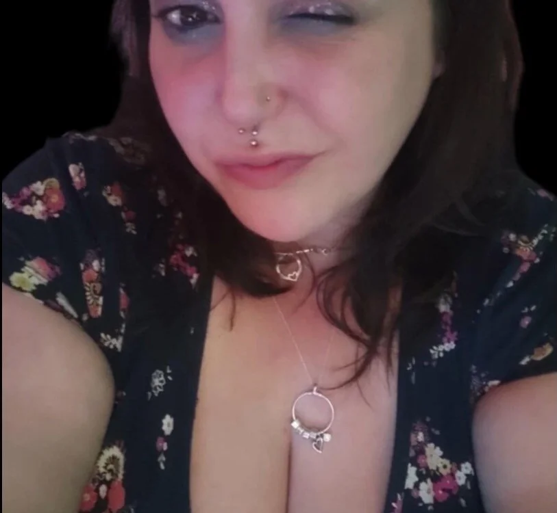 SarenaLockhart's Offline Chat Room