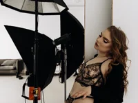 Модель AmmyHot