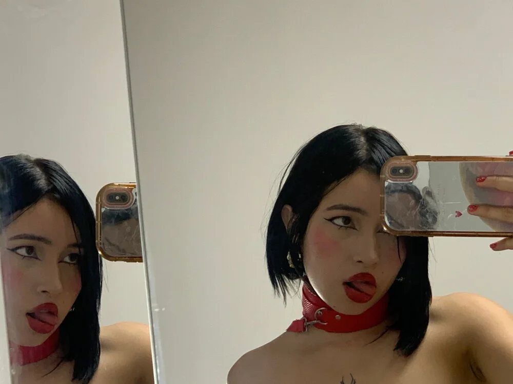 elodie_grey offline XXX-chat