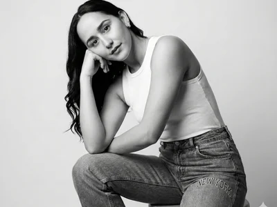 HazelRoss profile
