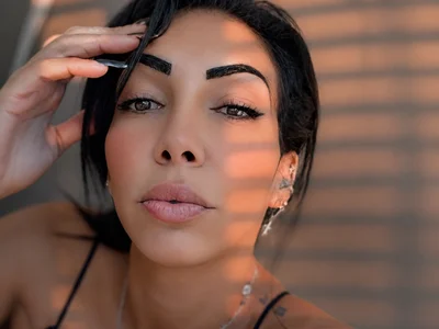 YasmineRiva - striptease milfs