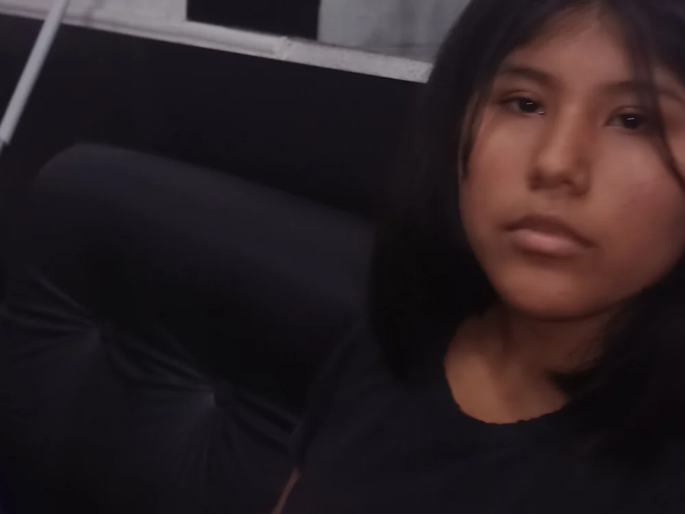anitta122's Offline Chat Room